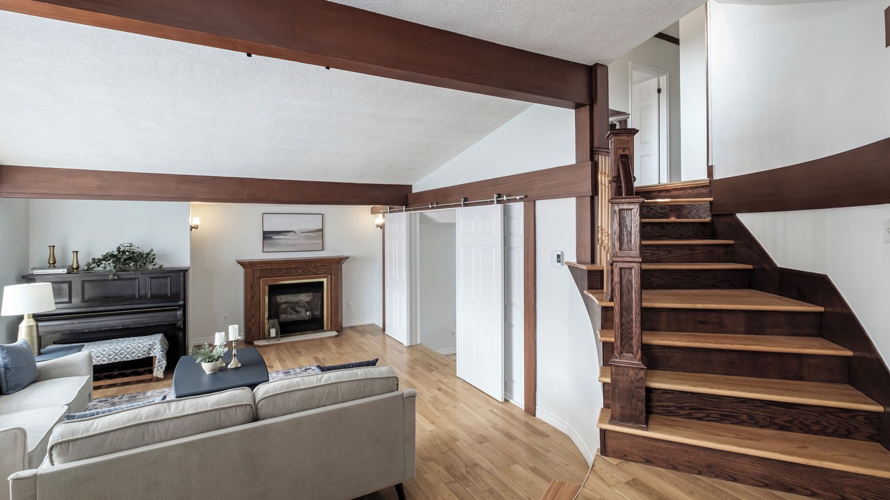 Photo of Livingroom in Terra Nova