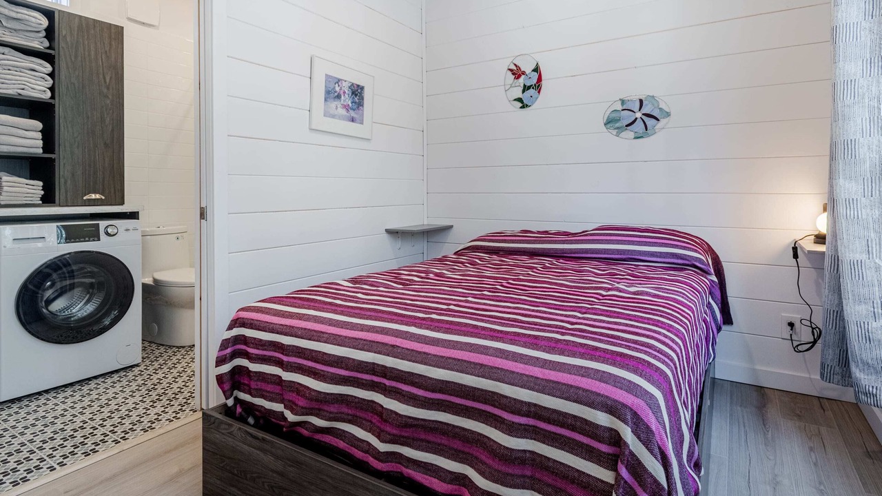 Photo of Bedroom in Adstock
