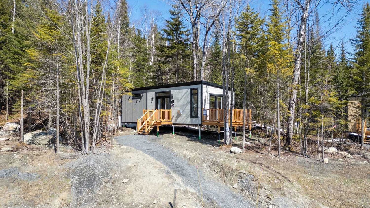 Photo of Outdoor in Adstock