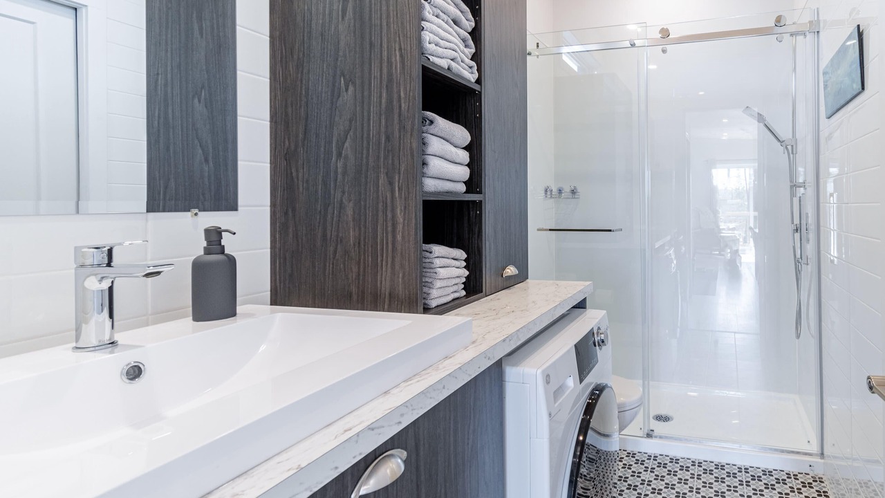Photo of Bathroom in Adstock