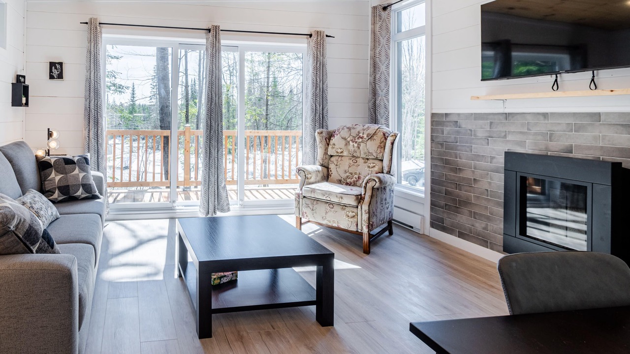 Photo of Livingroom in Adstock