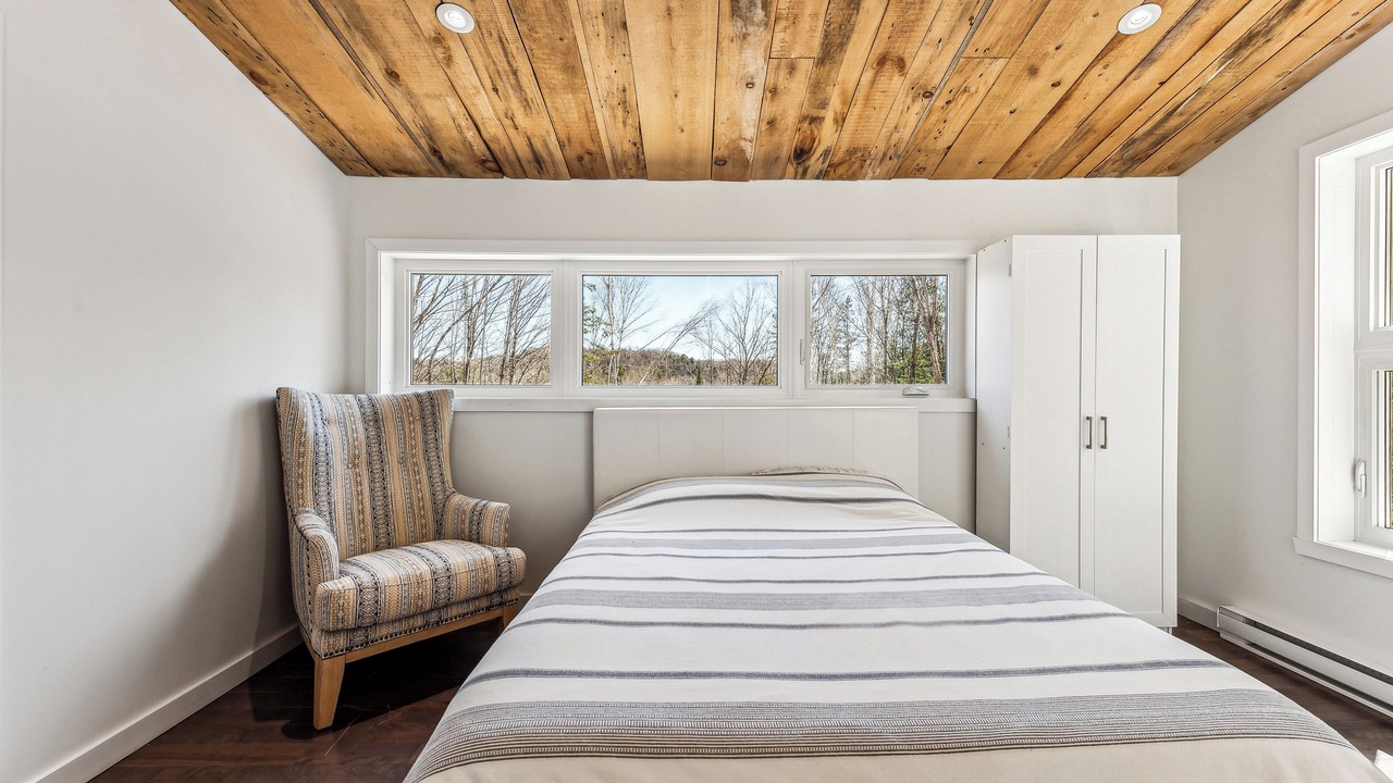 Photo of Bedroom in Grenville-sur-la-Rouge