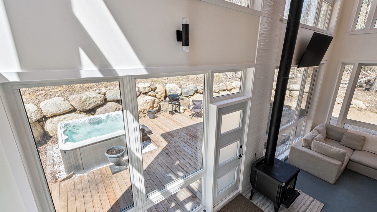 Photo of Livingroom in Grenville-sur-la-Rouge