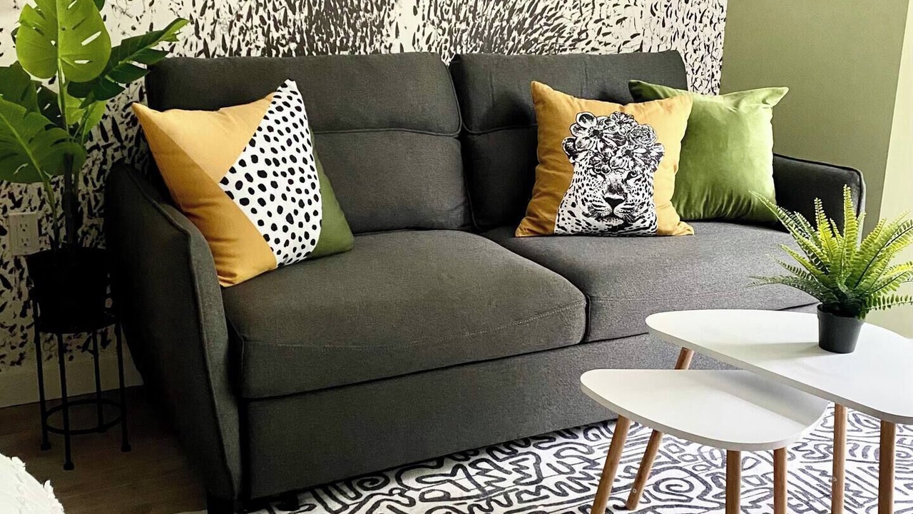Photo of Livingroom in Downtown Eastside