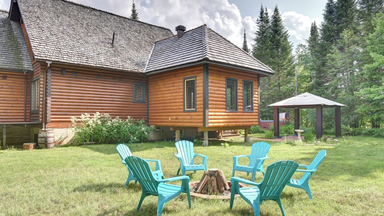 Photo of Patio Balcony in Saint-Faustin-Lac-Carre