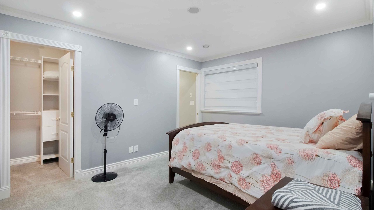 Photo of Bedroom in Surrey Newton