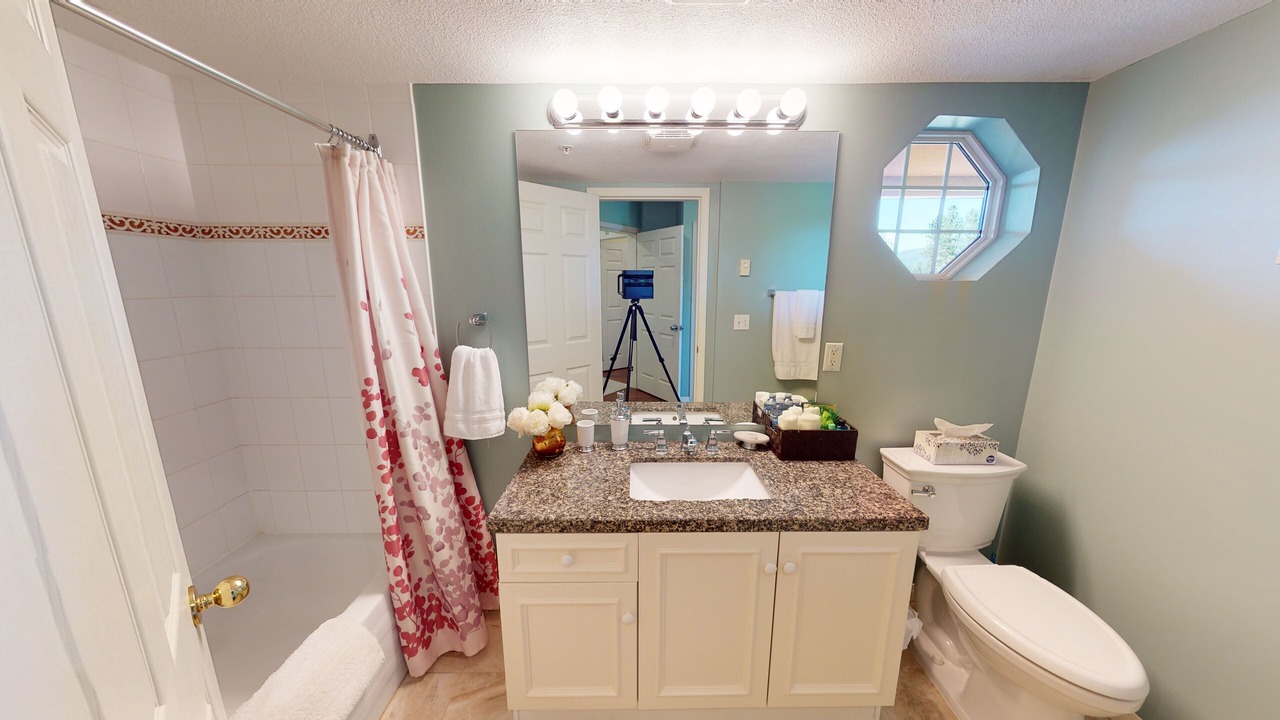 Photo of Bathroom in Quail Ridge
