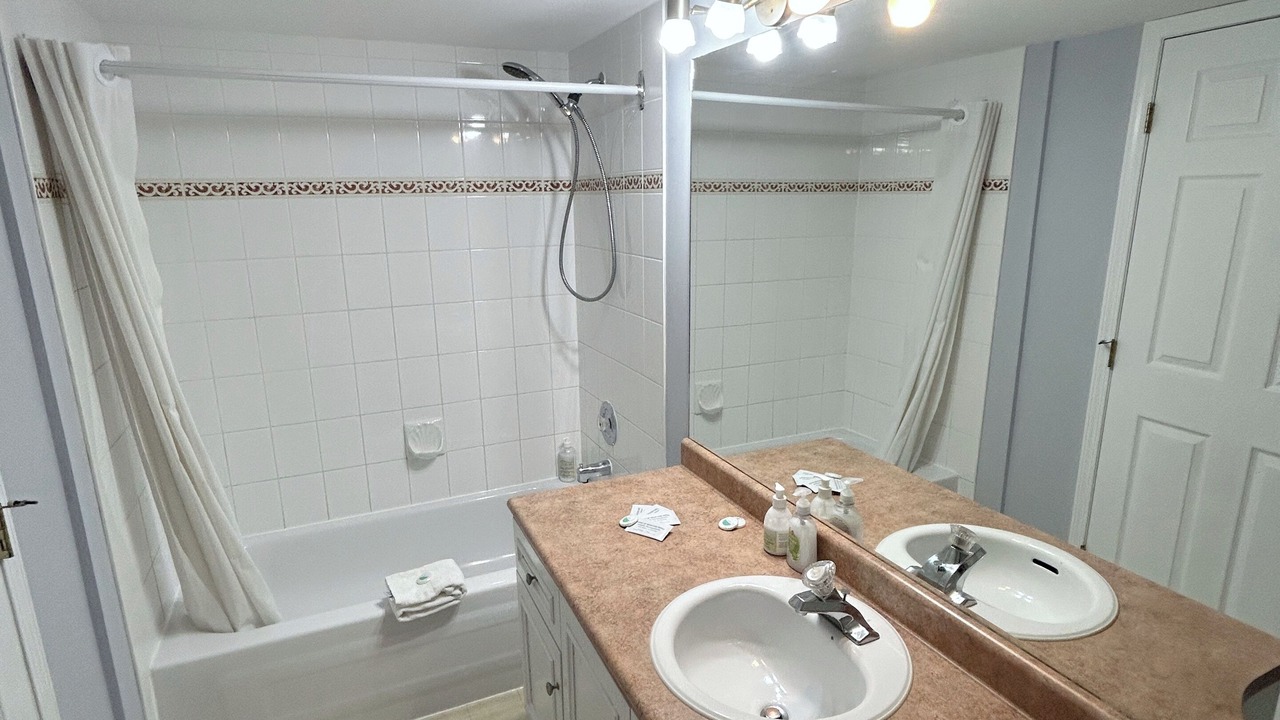 Photo of Bathroom in Quail Ridge
