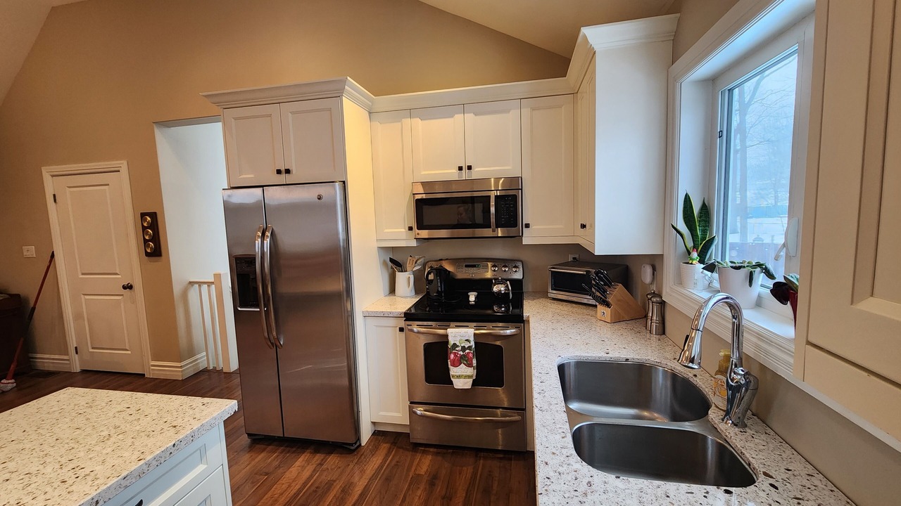 Photo of Kitchen in Barrie