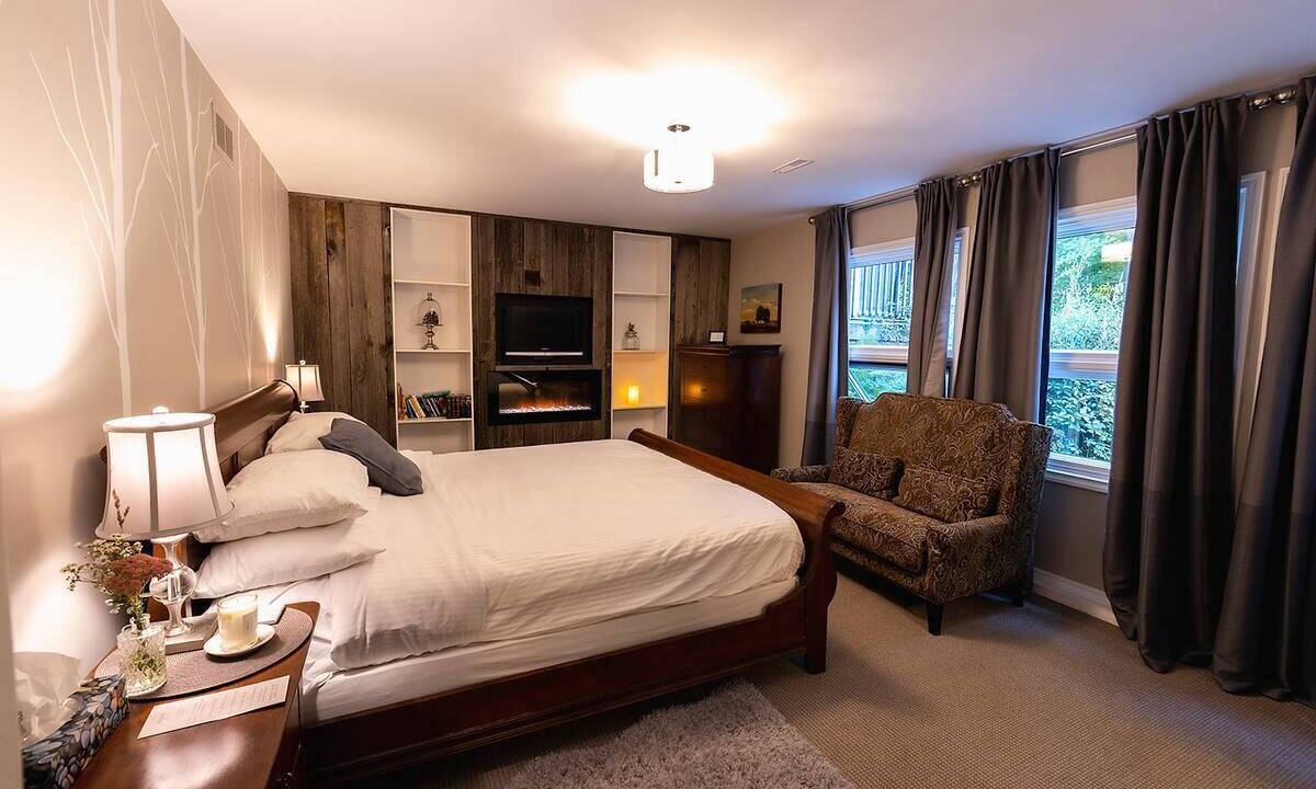Photo of Bedroom in Creemore