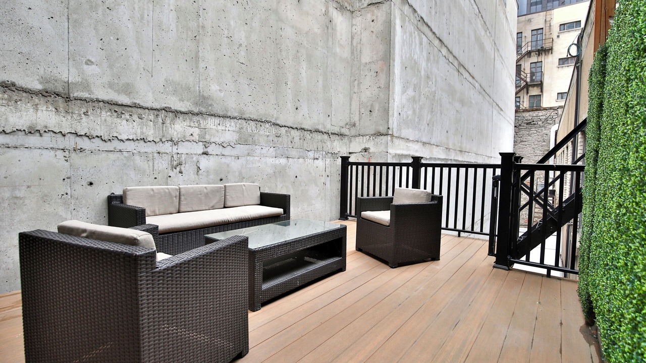 Photo of Patio Balcony in International District