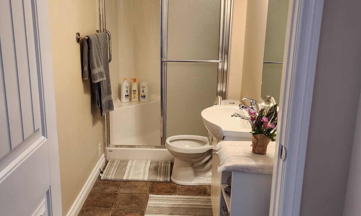 Photo of Bathroom in Drumheller