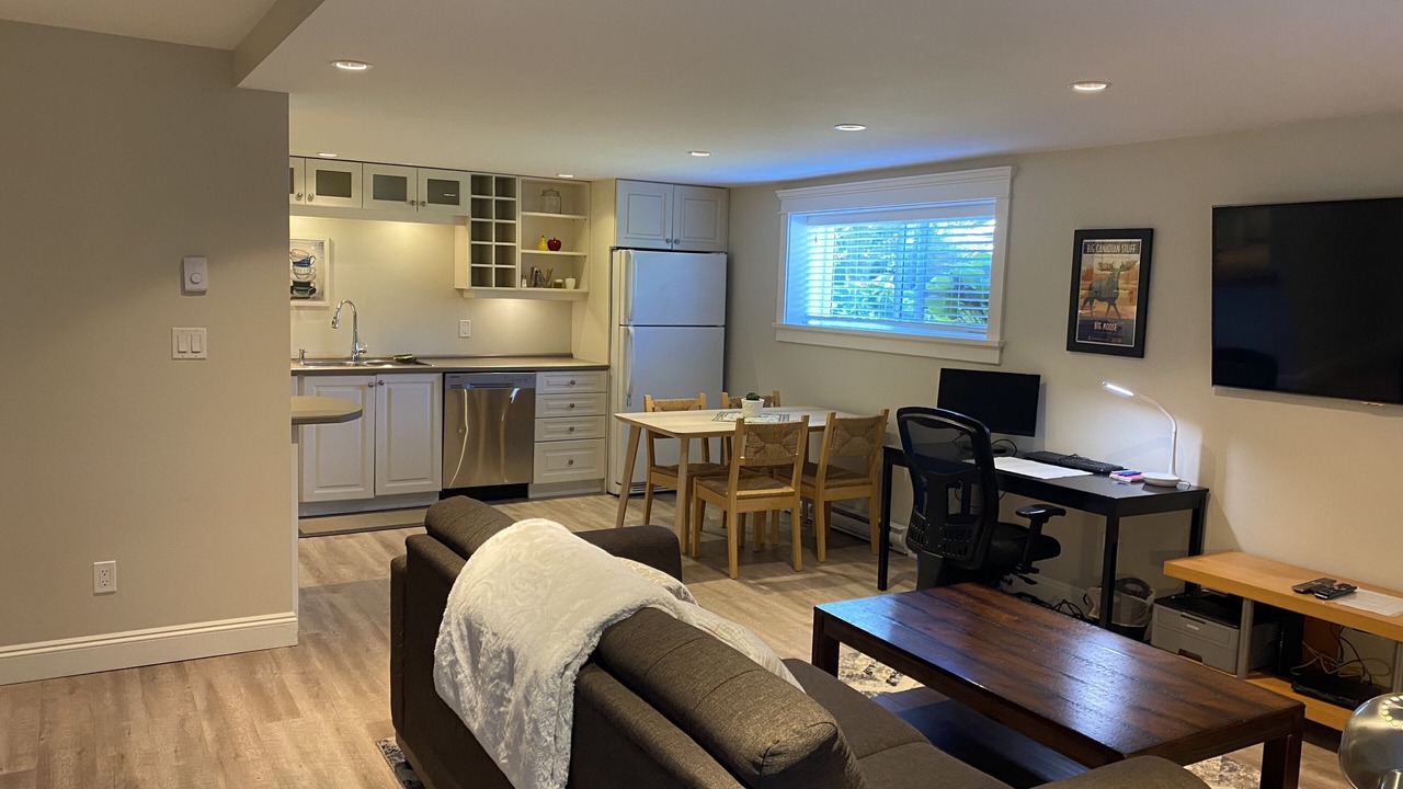 Photo of Livingroom in Gordon Head