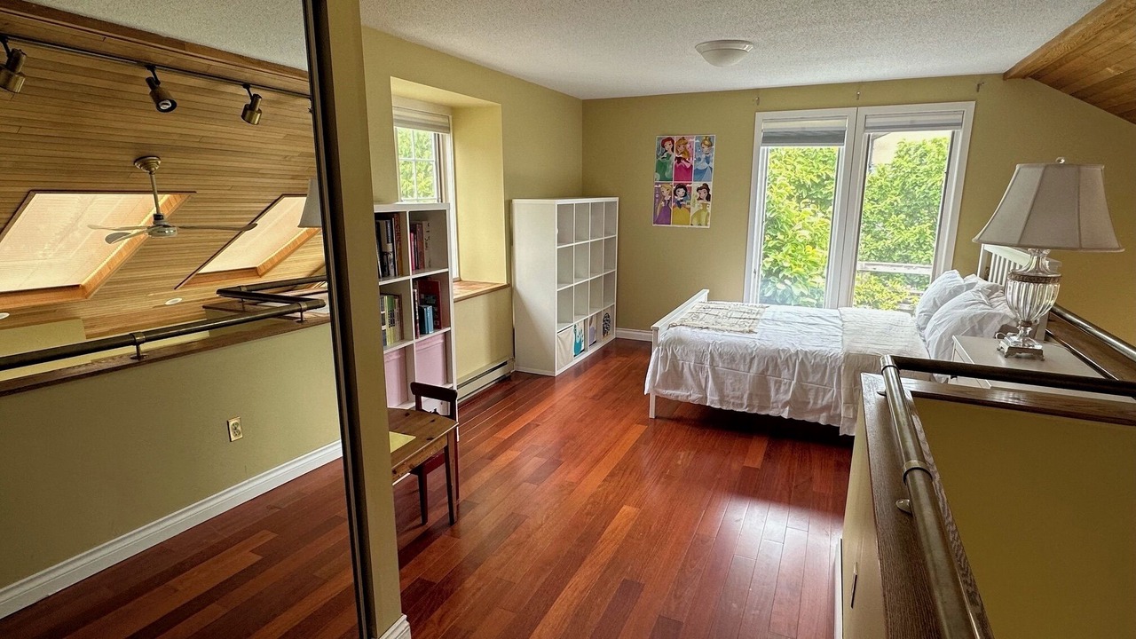 Photo of Bedroom in Gordon Head