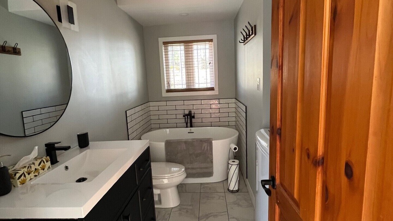 Photo of Bathroom in Mont-Laurier