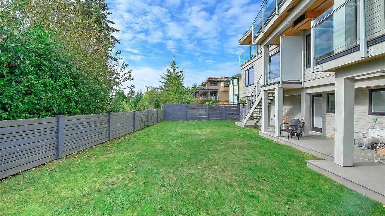 Photo of Patio Balcony in White Rock