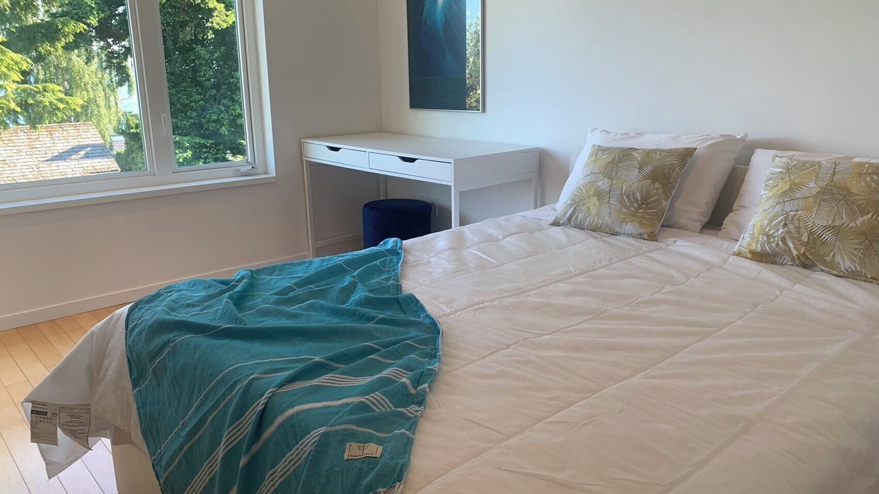 Photo of Bedroom in White Rock