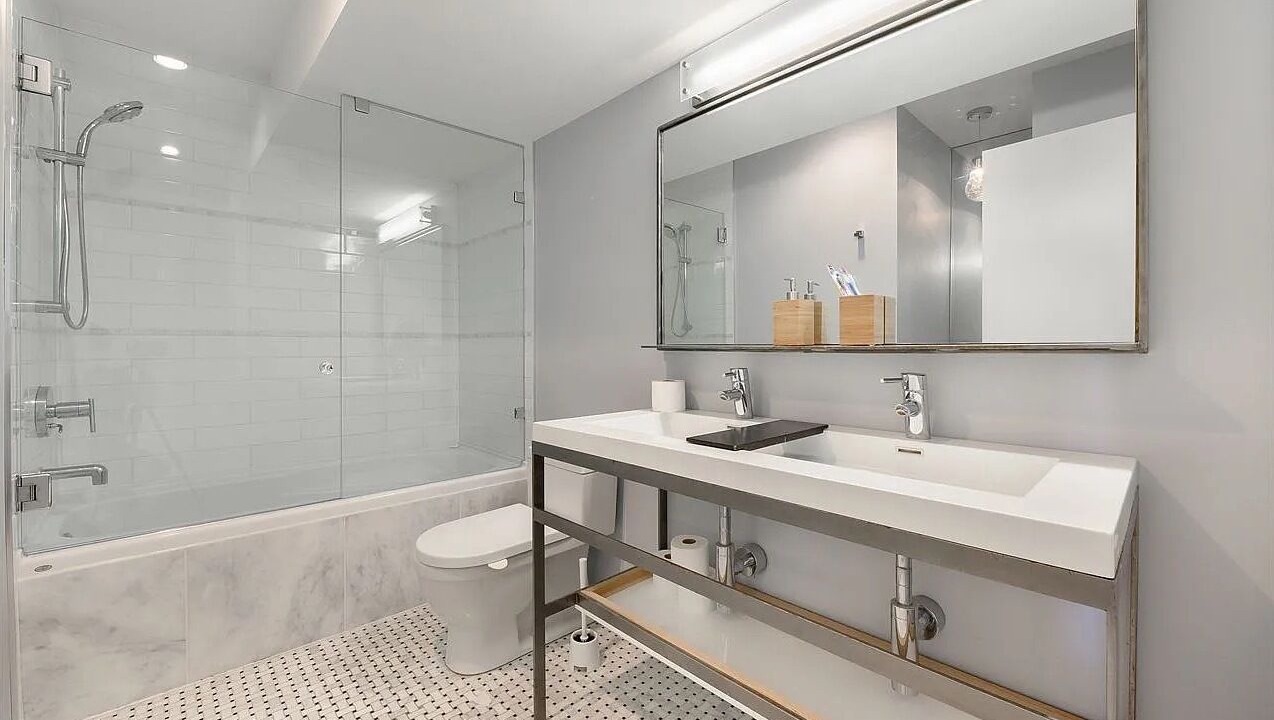 Photo of Bathroom in White Rock