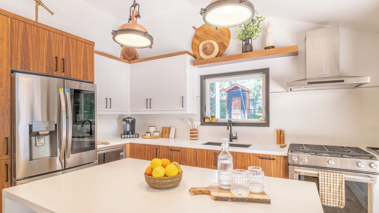 Photo of Kitchen in Dysart et al
