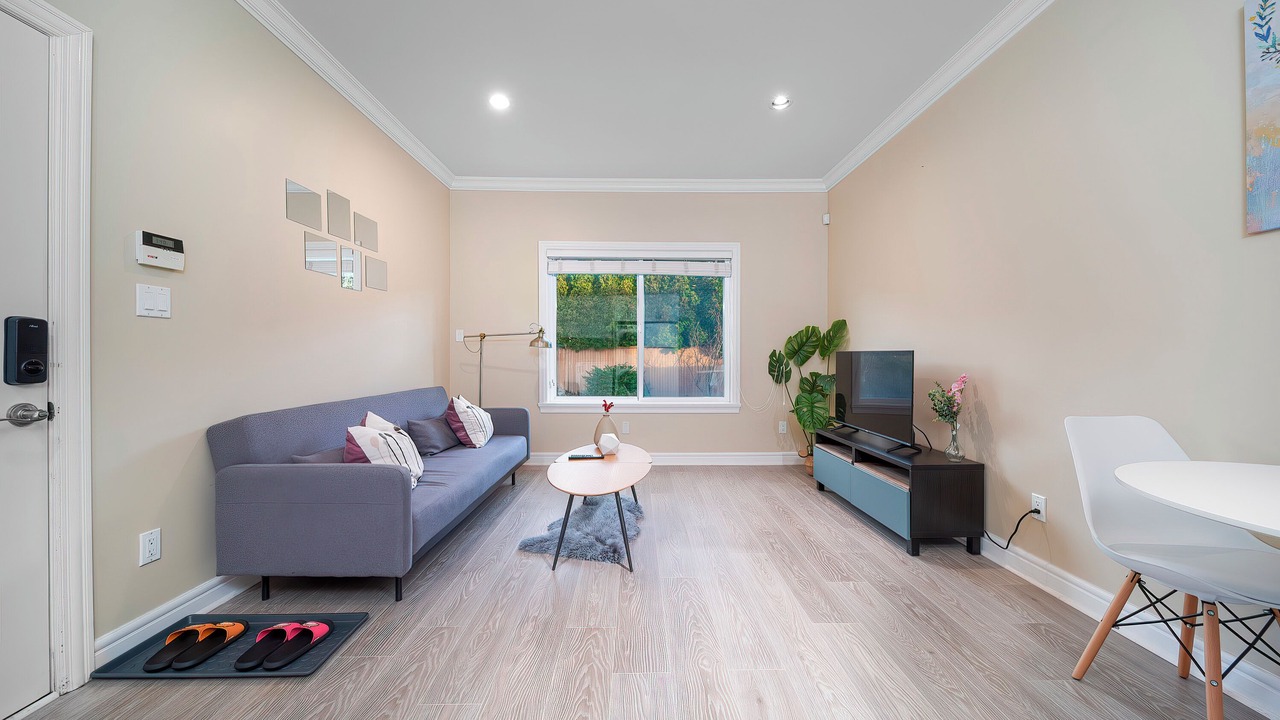 Photo of Livingroom in Steveston