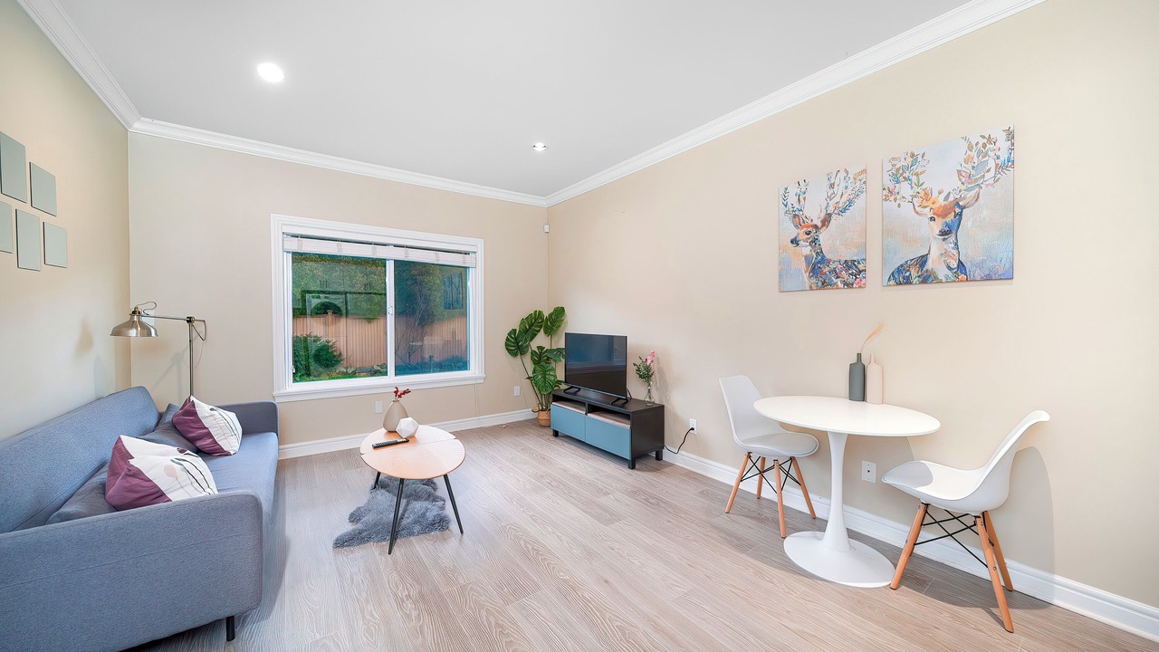 Photo of Livingroom in Steveston