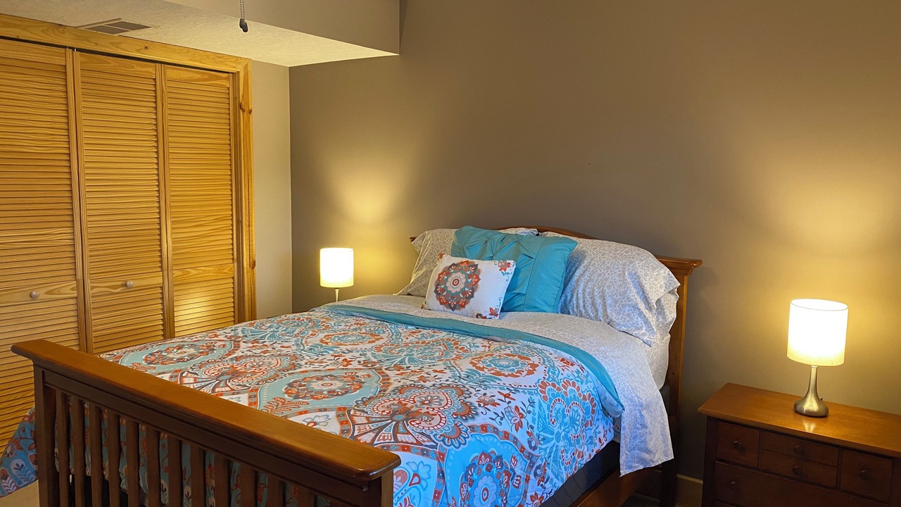 Photo of Bedroom in Westshore Estates