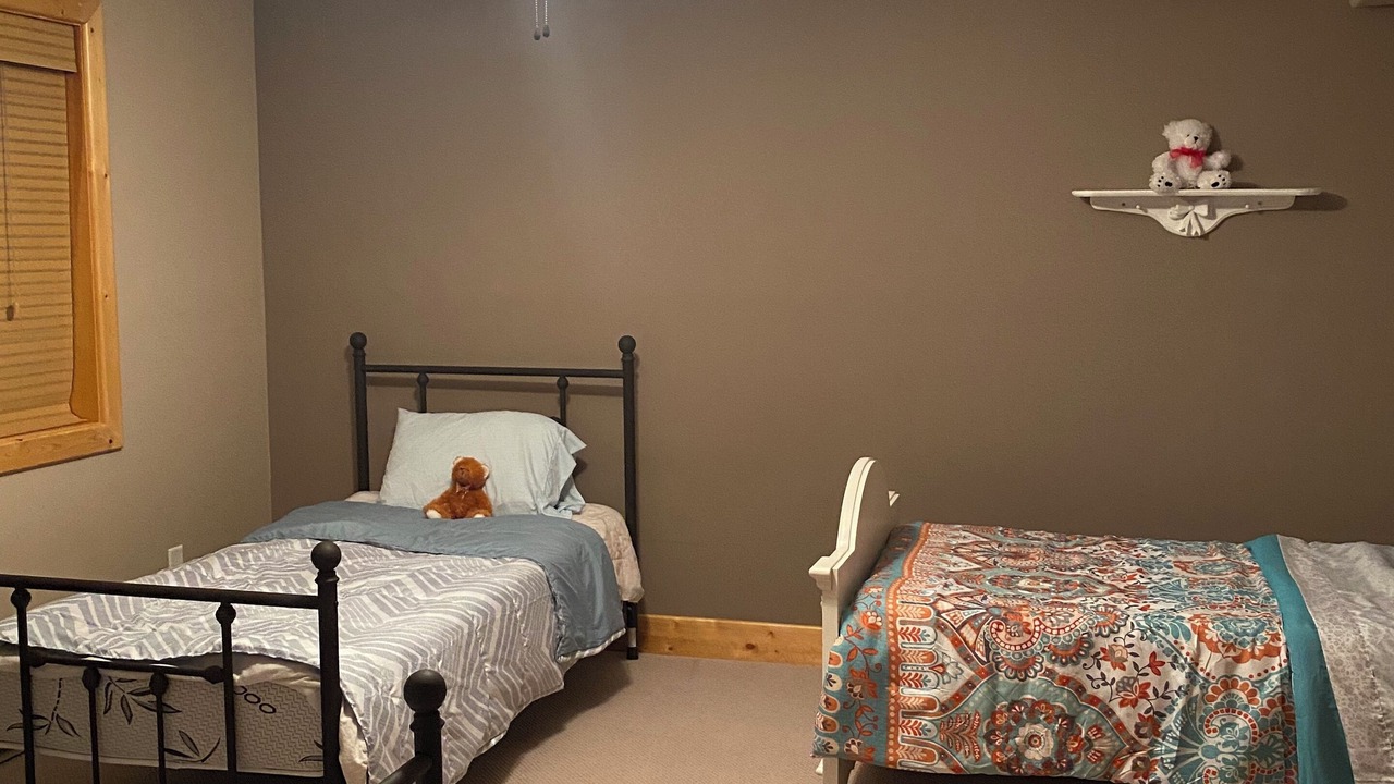 Photo of Bedroom in Westshore Estates