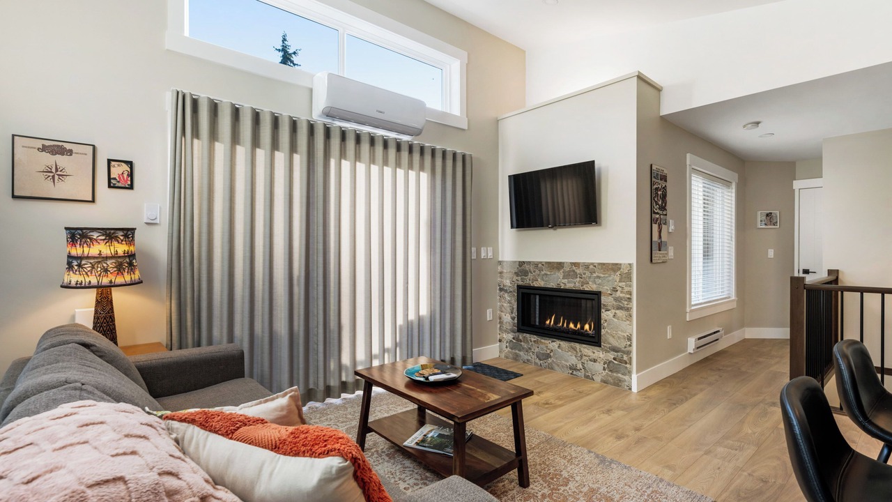 Photo of Livingroom in Crescent Beach