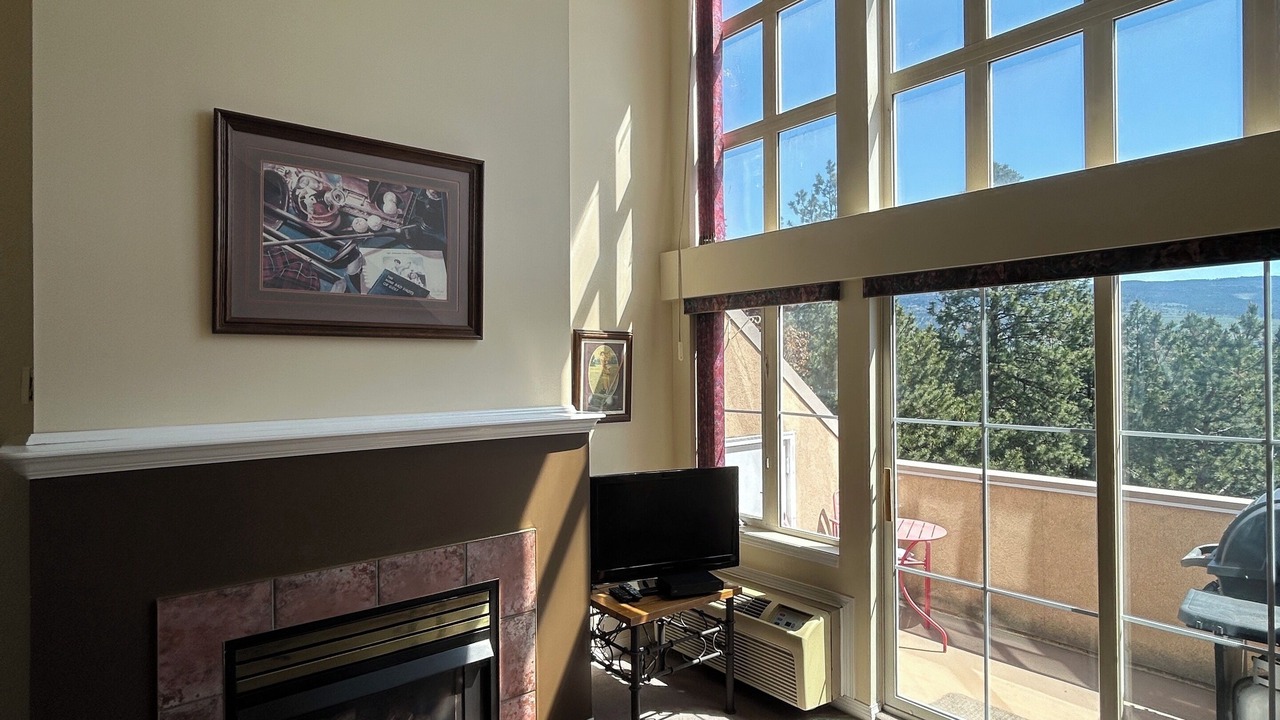 Photo of Livingroom in Quail Ridge