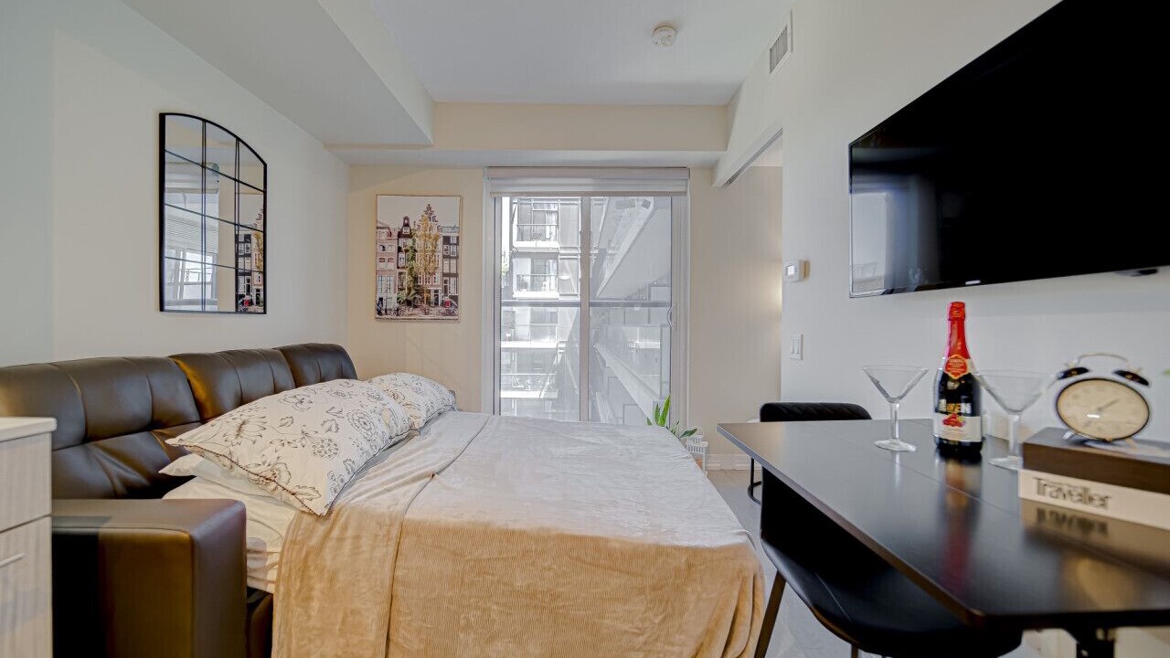 Photo of Bedroom in Garden District