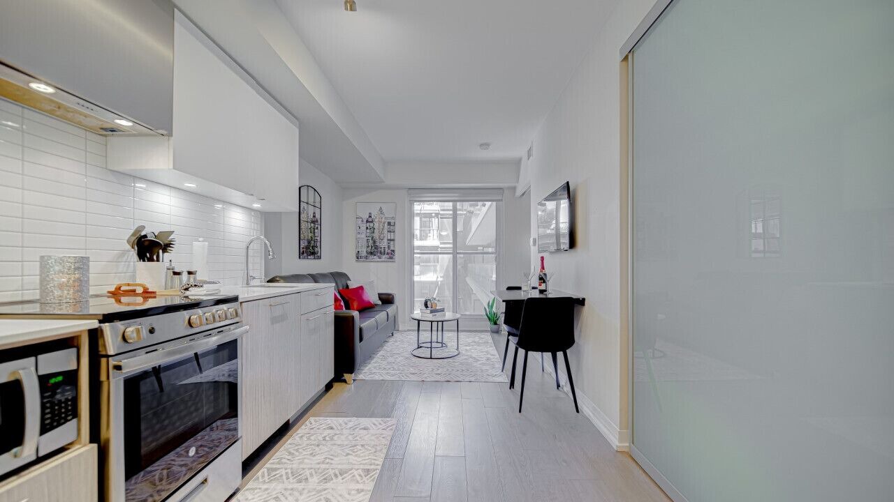 Photo of Bedroom in Garden District
