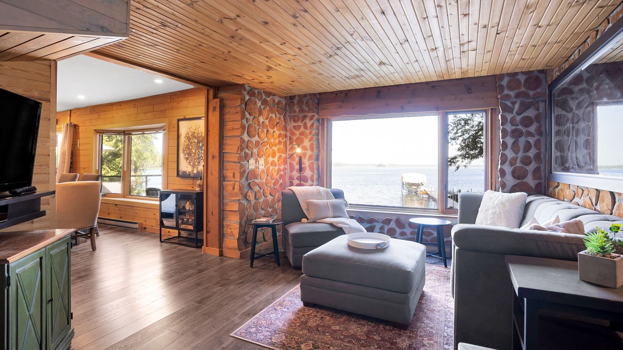 Photo of Livingroom in Calabogie