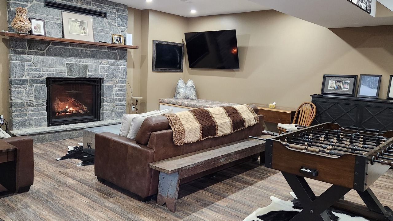 Photo of Livingroom in Ryerson