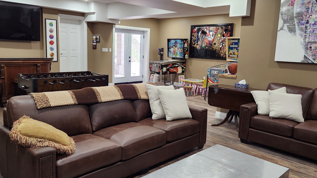 Photo of Livingroom in Ryerson