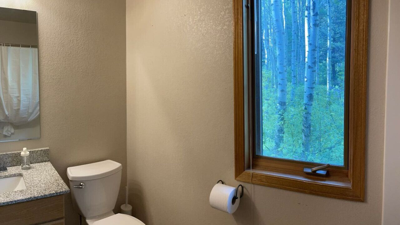 Photo of Bathroom in Crowsnest Pass