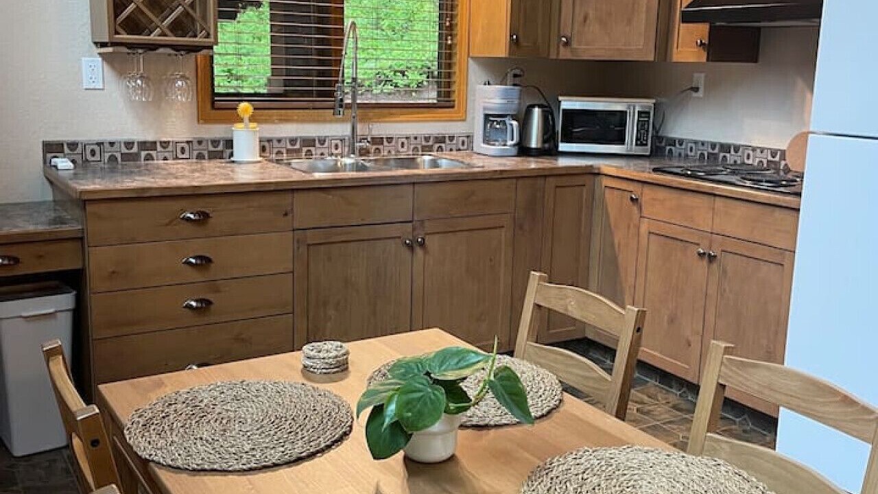 Photo of Kitchen in Crowsnest Pass