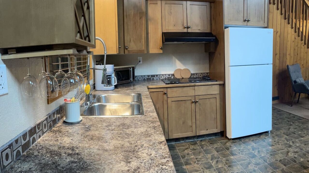 Photo of Kitchen in Crowsnest Pass