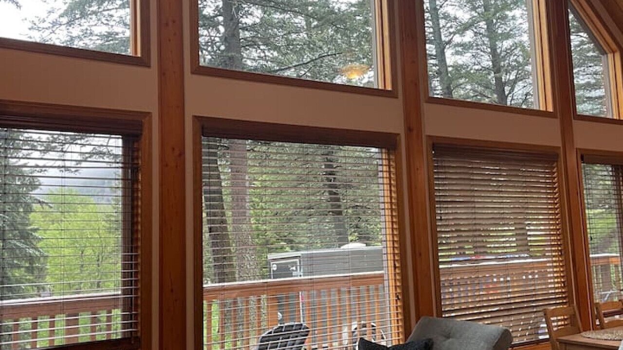Photo of Livingroom in Crowsnest Pass