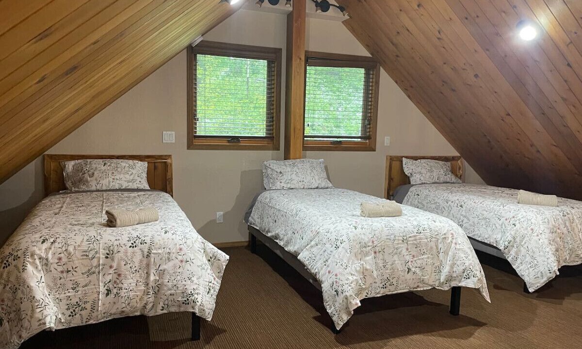 Photo of Bedroom in Crowsnest Pass
