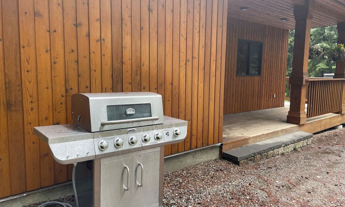 Photo of Patio Balcony in Crowsnest Pass