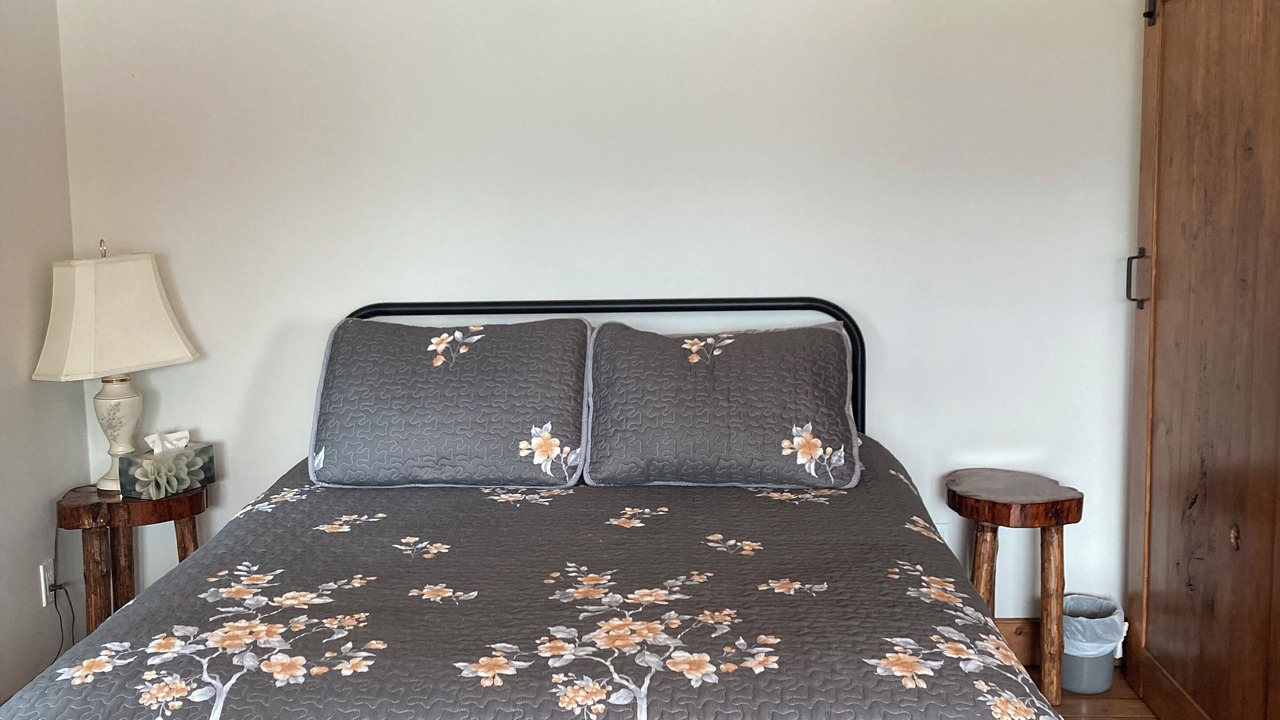 Photo of Bedroom in Merritt