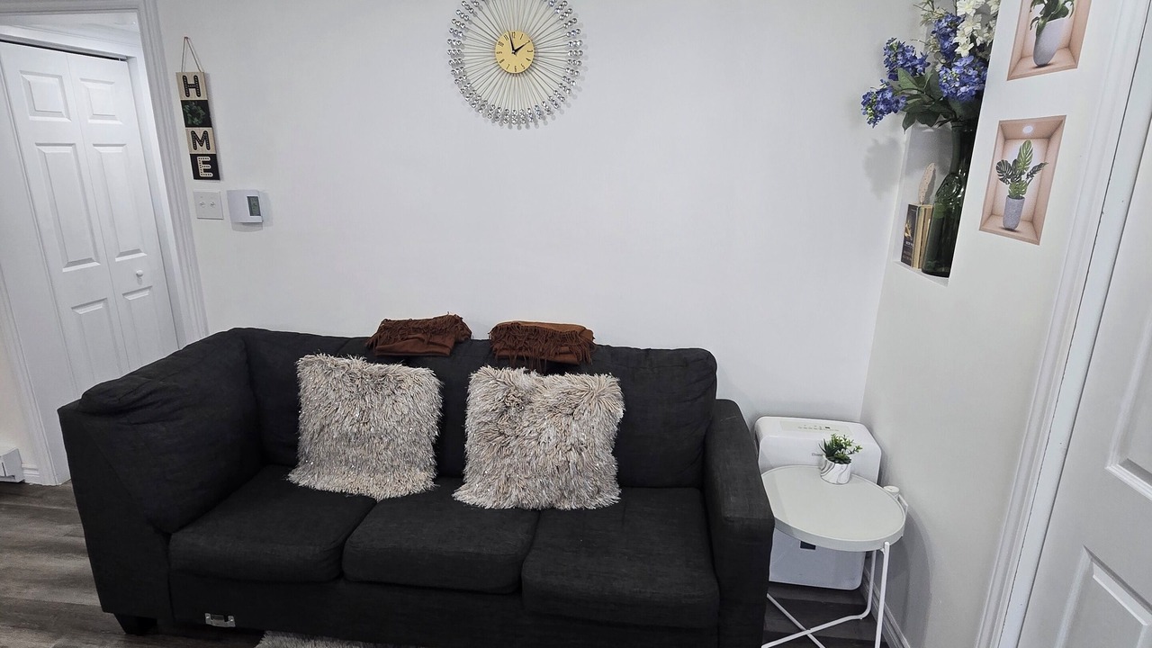 Photo of Livingroom in Terra Nova