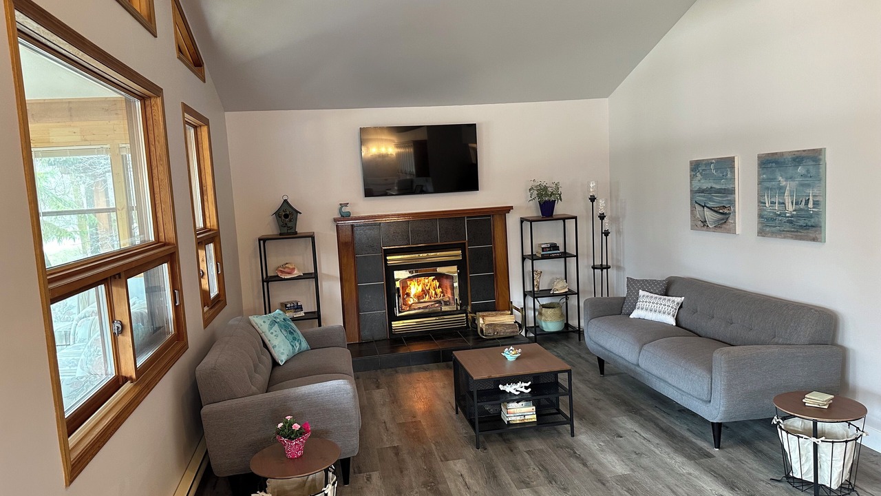 Photo of Livingroom in Winnipeg Beach