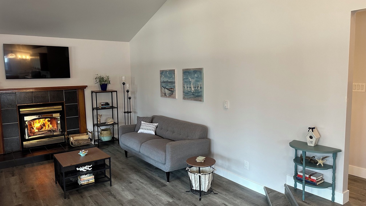 Photo of Livingroom in Winnipeg Beach