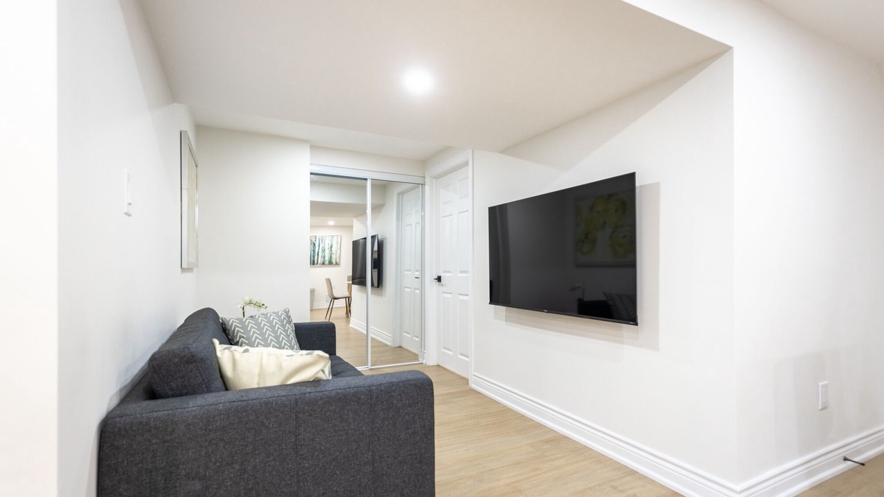 Photo of Livingroom in Richmond Hill