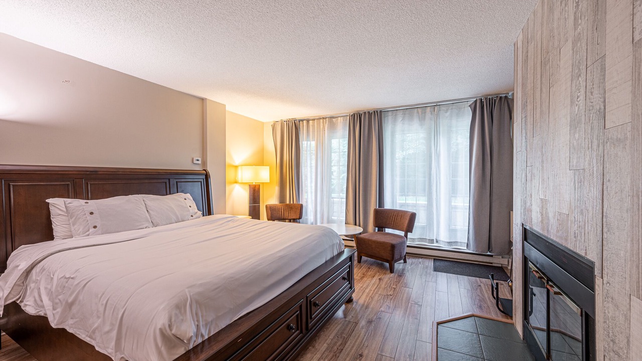 Photo of Bedroom in Saint-Sauveur
