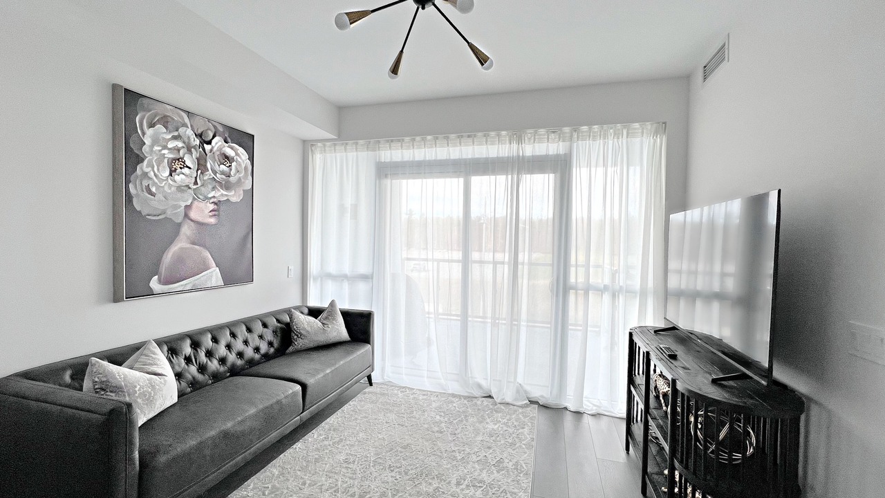 Photo of Livingroom in Innisfil