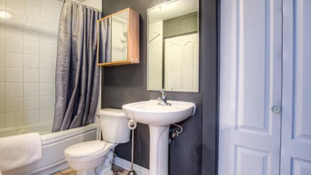 Photo of Bathroom in Quartier des Spectacles