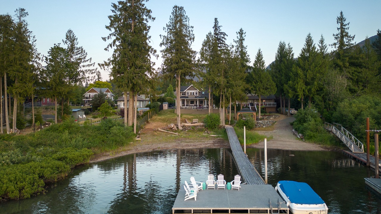Photo of Others in Lake Cowichan