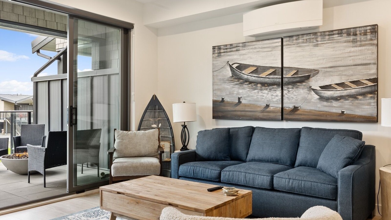 Photo of Livingroom in Black Creek